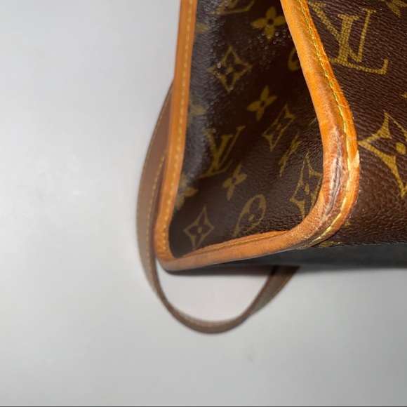 Louis Vuitton Popincourt Monogram Shoulder Bag - Picture 11 of 16